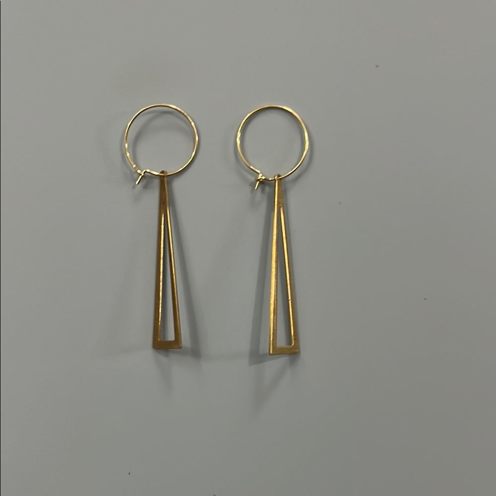 Elegant Gold Geometric Earrings